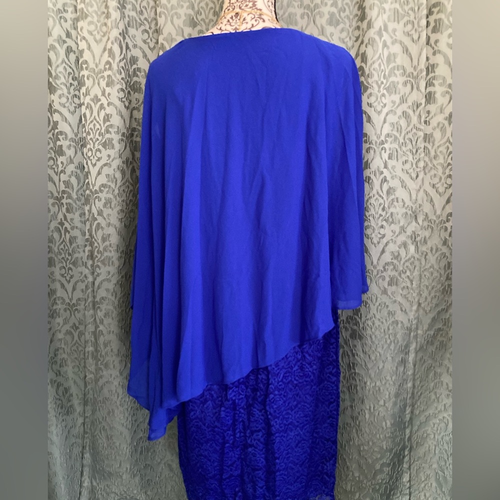KimCurvy | NWT Women’s Bodycon Cape Semi Formal Floral Lace Dress - Picture 7 of 13